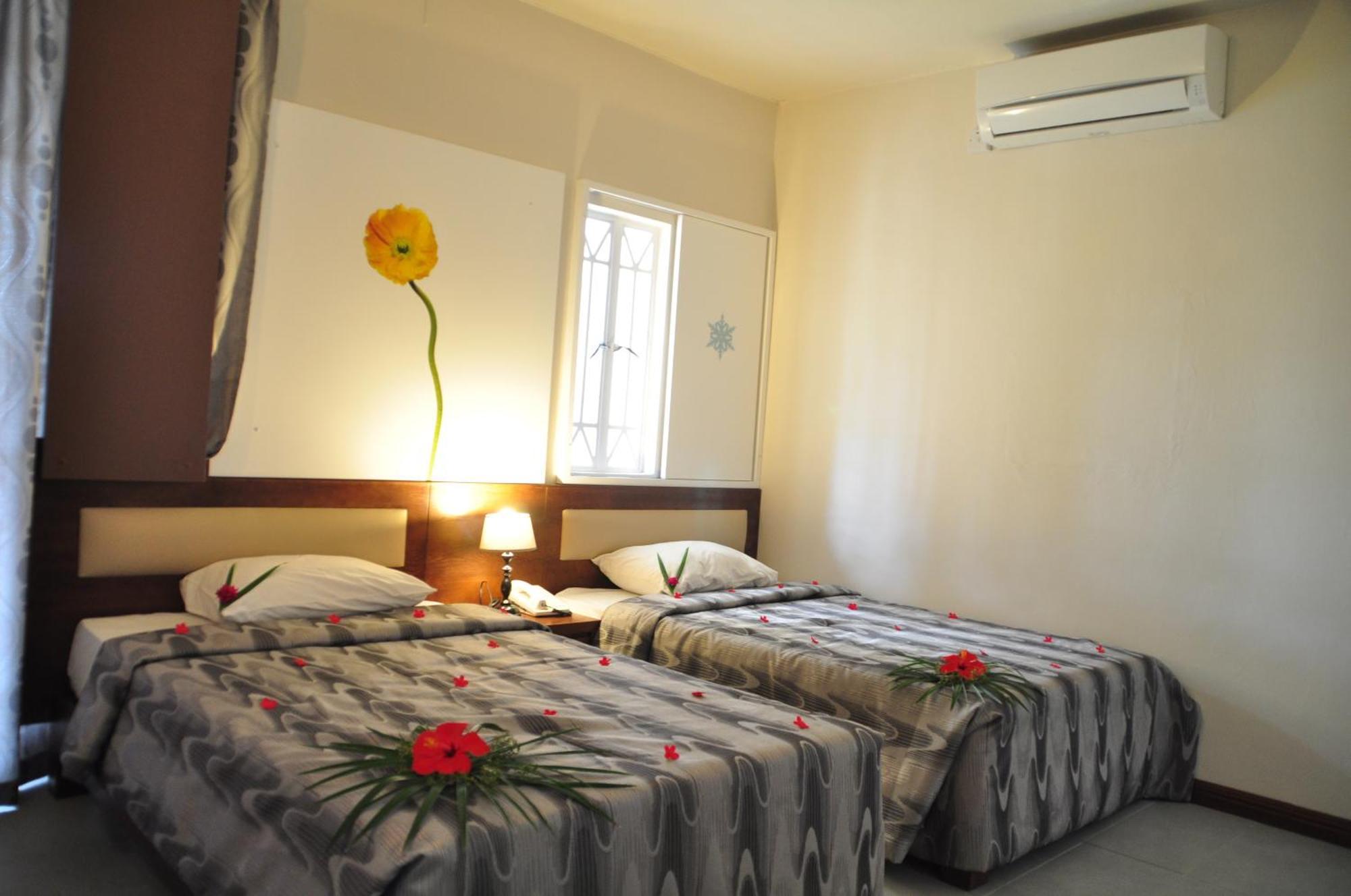 Casa Florida Hotel & Spa Pereybere Beach Buitenkant foto